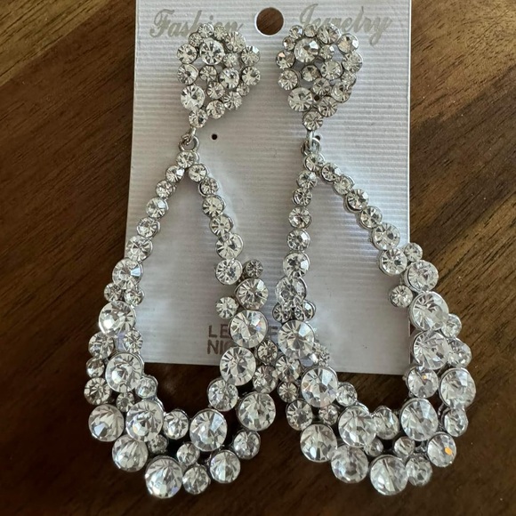 Large pageant earrings - Picture 1 of 2